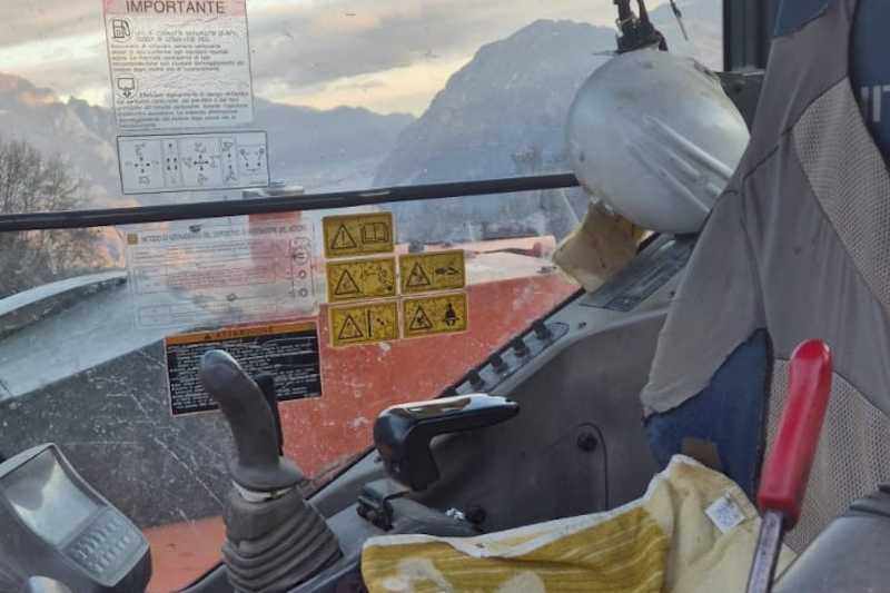 OmecoHub - Immagine HITACHI ZX85USBLC-3